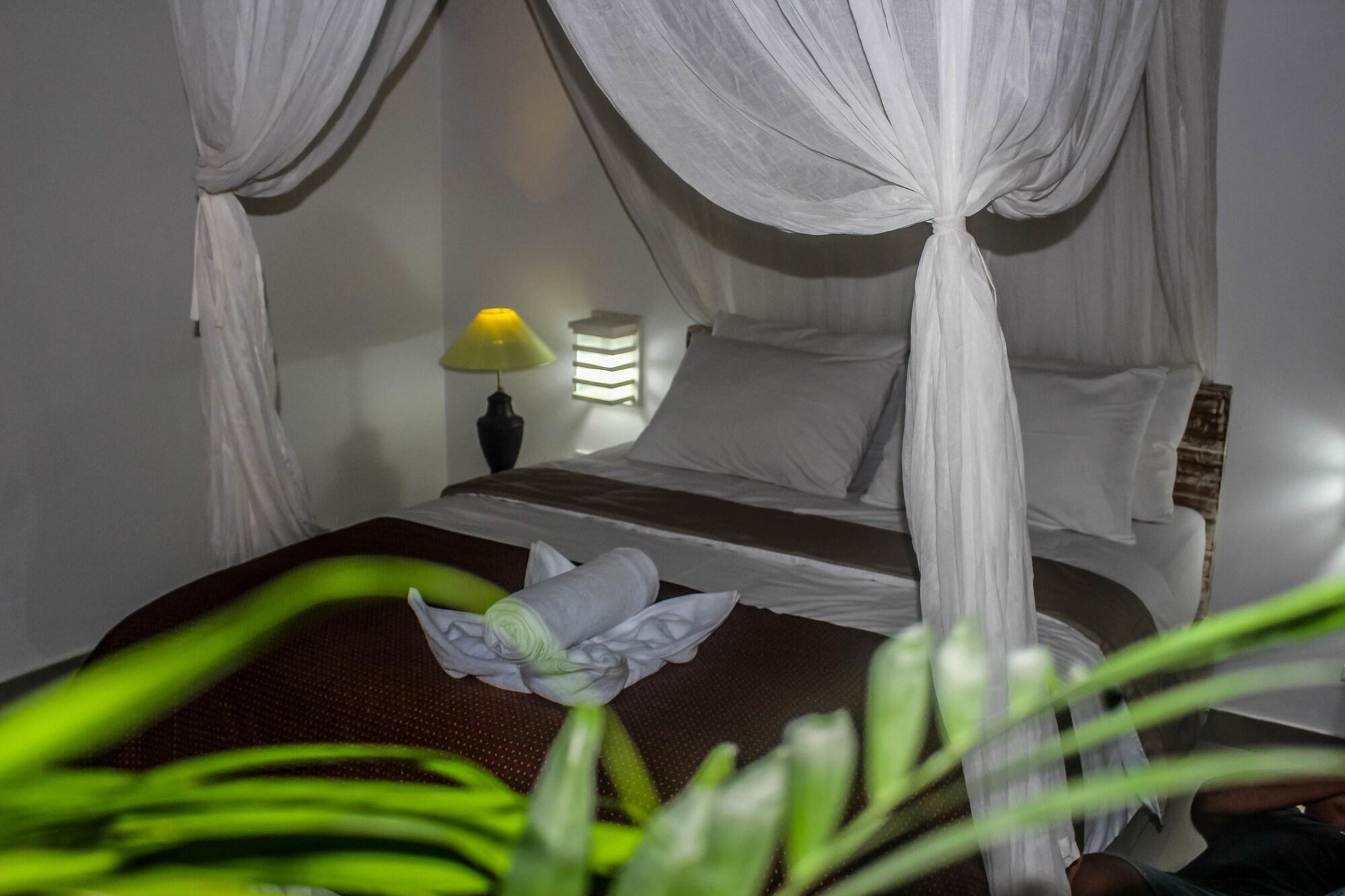 Angels Bungalow Nusa Penida Ped Exterior photo