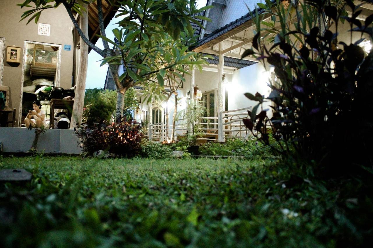 Angels Bungalow Nusa Penida Ped Exterior photo